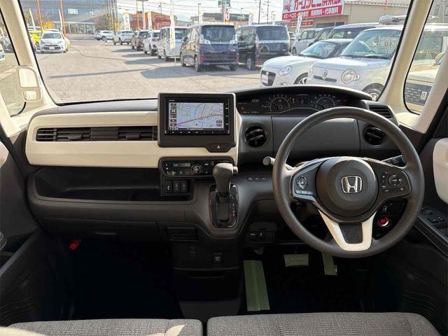 N-BOX L バックカメラ 両側スライド・片側電動 ナビ クリアランスソナー オートクルーズコントロール レーンアシスト オートライト スマートキー アイドリングストップ 電動格納ミラー シートヒーター(5枚目)