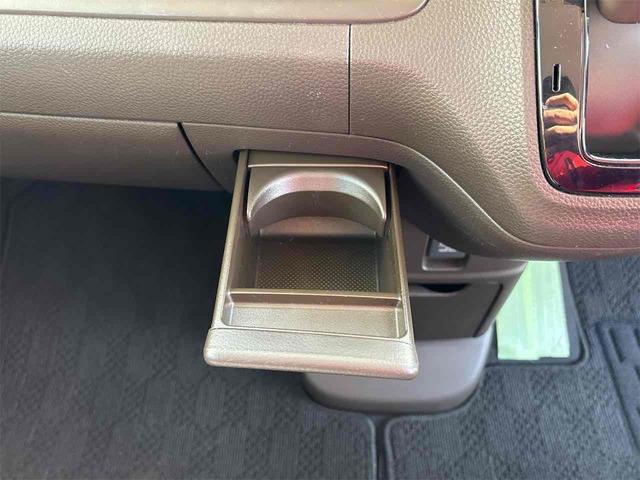 N-BOX L バックカメラ 両側スライド・片側電動 ナビ クリアランスソナー オートクルーズコントロール レーンアシスト オートライト スマートキー アイドリングストップ 電動格納ミラー シートヒーター(47枚目)