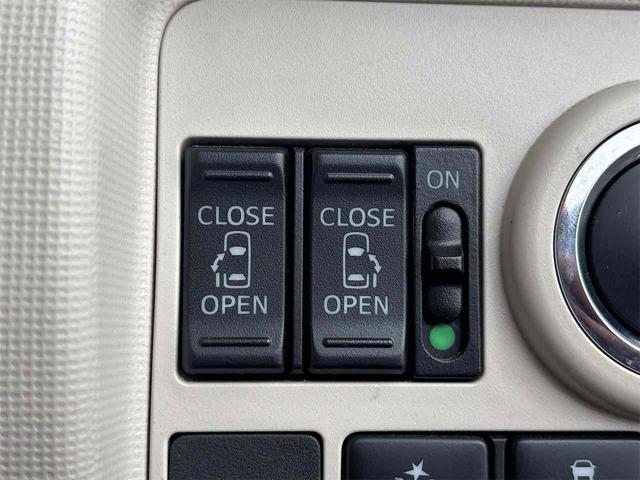 ムーヴキャンバス Ｘリミテッドメイクアップ　ＳＡＩＩ　ＥＴＣ　全周囲カメラ　両側電動スライドドア　ナビ　ＴＶ　衝突被害軽減システム　スマートキー　アイドリングストップ　電動格納ミラー　後席モニター　ＣＶＴ　ＡＢＳ　ＥＳＣ　ＣＤ　ＵＳＢ（11枚目）