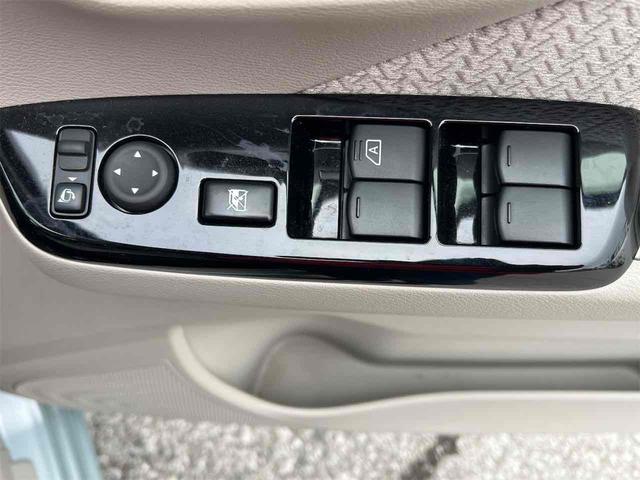 デイズ Ｘ　全周囲カメラ　ナビ　ＴＶ　クリアランスソナー　オートライト　スマートキー　アイドリングストップ　電動格納ミラー　シートヒーター　ベンチシート　ＣＶＴ　ＣＤ　ＵＳＢ（13枚目）