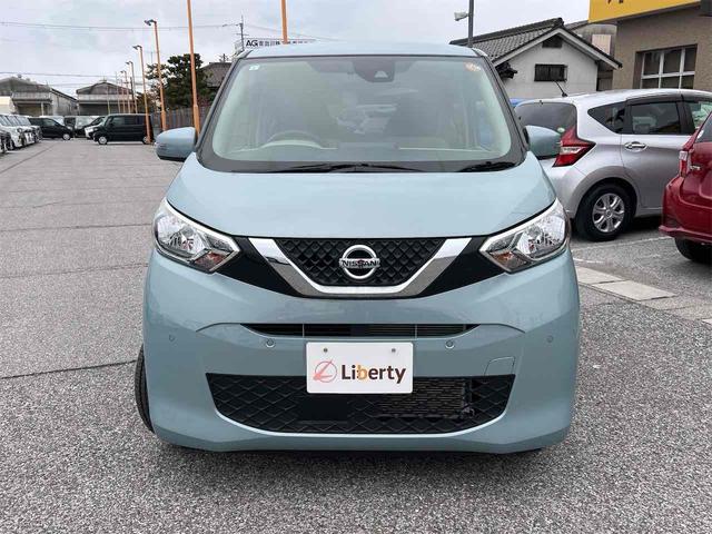 デイズ Ｘ　全周囲カメラ　ナビ　ＴＶ　クリアランスソナー　オートライト　スマートキー　アイドリングストップ　電動格納ミラー　シートヒーター　ベンチシート　ＣＶＴ　ＣＤ　ＵＳＢ（15枚目）