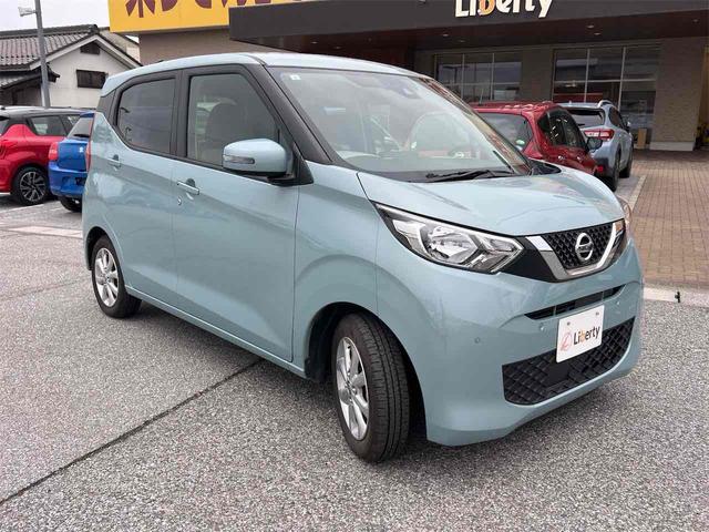 デイズ Ｘ　全周囲カメラ　ナビ　ＴＶ　クリアランスソナー　オートライト　スマートキー　アイドリングストップ　電動格納ミラー　シートヒーター　ベンチシート　ＣＶＴ　ＣＤ　ＵＳＢ（16枚目）