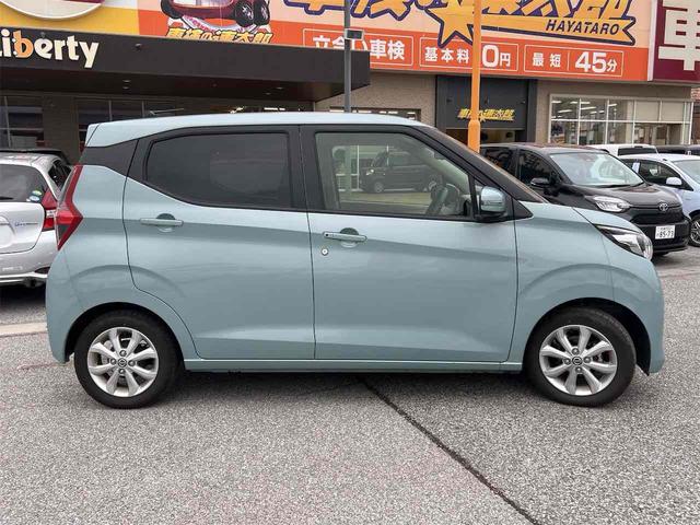 デイズ Ｘ　全周囲カメラ　ナビ　ＴＶ　クリアランスソナー　オートライト　スマートキー　アイドリングストップ　電動格納ミラー　シートヒーター　ベンチシート　ＣＶＴ　ＣＤ　ＵＳＢ（17枚目）