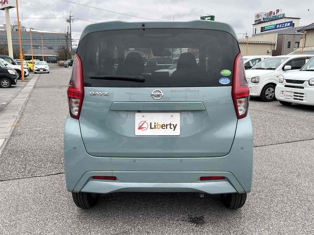 デイズ Ｘ　全周囲カメラ　ナビ　ＴＶ　クリアランスソナー　オートライト　スマートキー　アイドリングストップ　電動格納ミラー　シートヒーター　ベンチシート　ＣＶＴ　ＣＤ　ＵＳＢ（19枚目）