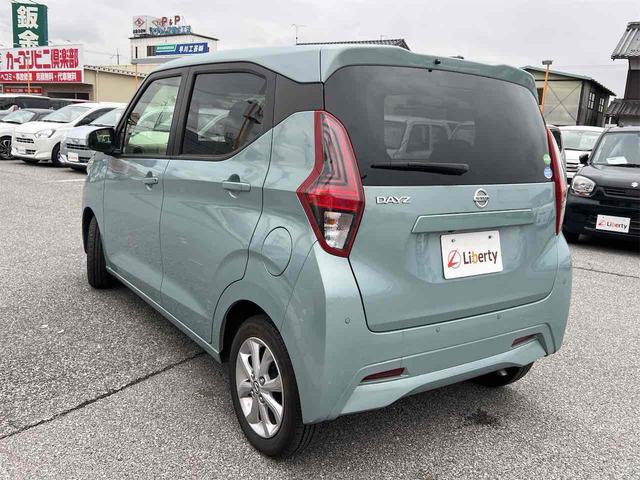 デイズ Ｘ　全周囲カメラ　ナビ　ＴＶ　クリアランスソナー　オートライト　スマートキー　アイドリングストップ　電動格納ミラー　シートヒーター　ベンチシート　ＣＶＴ　ＣＤ　ＵＳＢ（20枚目）