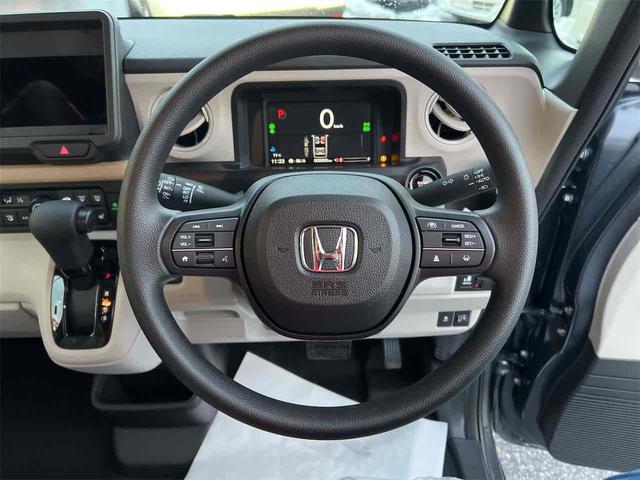 Ｎ－ＢＯＸ ベースグレード　バックカメラ　両側スライド・片側電動　クリアランスソナー　オートクルーズコントロール　レーンアシスト　オートライト　スマートキー　アイドリングストップ　電動格納ミラー　シートヒーター　ベンチシート（6枚目）