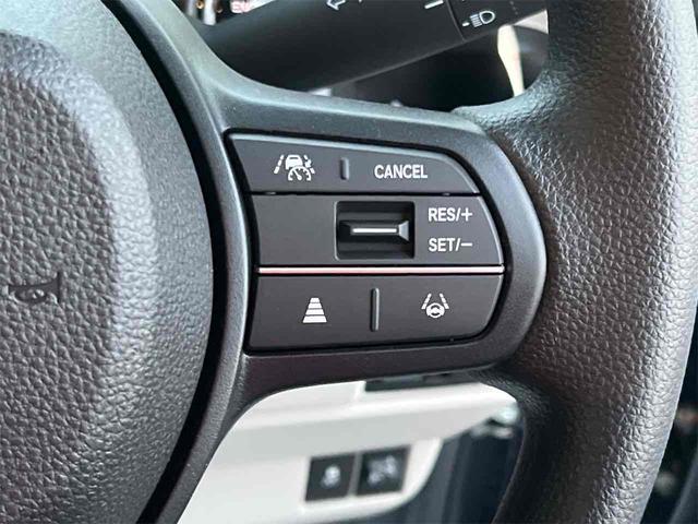 Ｎ－ＢＯＸ ベースグレード　バックカメラ　両側スライド・片側電動　クリアランスソナー　オートクルーズコントロール　レーンアシスト　オートライト　スマートキー　アイドリングストップ　電動格納ミラー　シートヒーター　ベンチシート（9枚目）