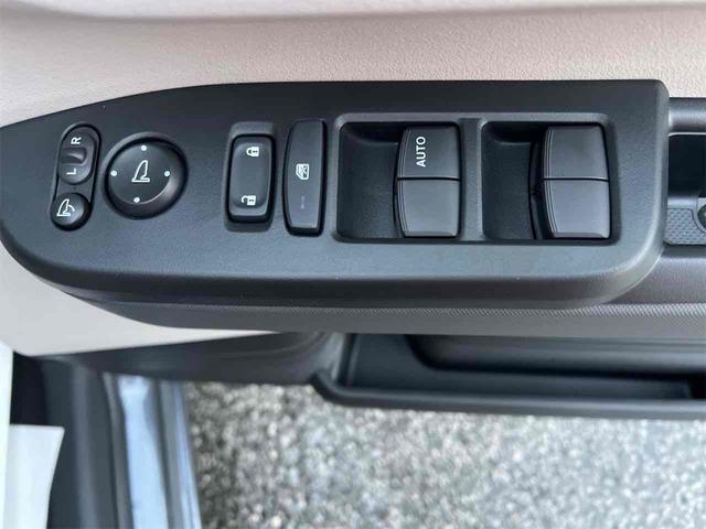 Ｎ－ＢＯＸ ベースグレード　バックカメラ　両側スライド・片側電動　クリアランスソナー　オートクルーズコントロール　レーンアシスト　オートライト　スマートキー　アイドリングストップ　電動格納ミラー　シートヒーター　ベンチシート（14枚目）