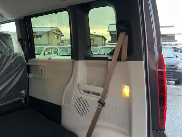 Ｎ－ＢＯＸ ベースグレード　バックカメラ　両側スライド・片側電動　クリアランスソナー　オートクルーズコントロール　レーンアシスト　オートライト　スマートキー　アイドリングストップ　電動格納ミラー　シートヒーター　ベンチシート（32枚目）