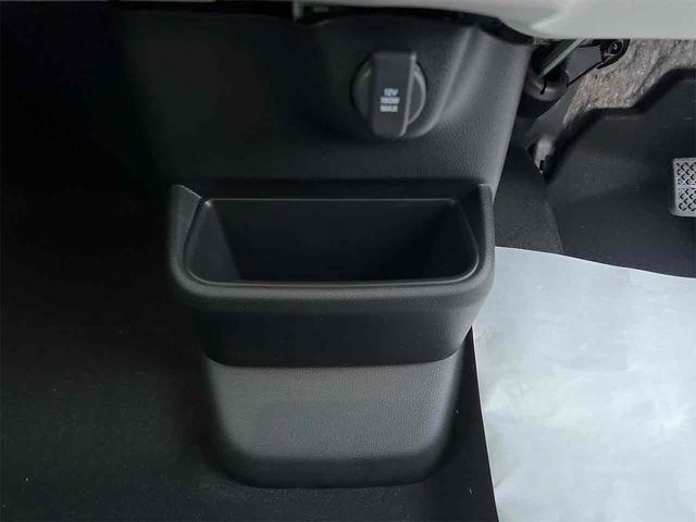 Ｎ－ＢＯＸ ベースグレード　バックカメラ　両側スライド・片側電動　クリアランスソナー　オートクルーズコントロール　レーンアシスト　オートライト　スマートキー　アイドリングストップ　電動格納ミラー　シートヒーター　ベンチシート（41枚目）