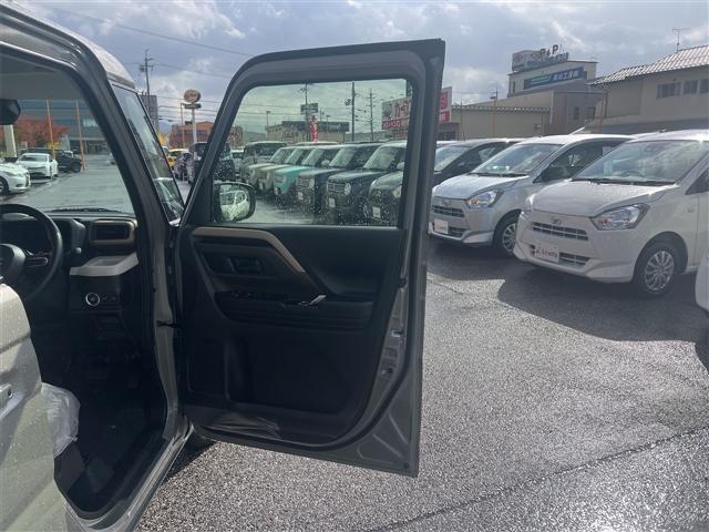 スペーシア ハイブリッドＸ　両側電動スライドドア　クリアランスソナー　衝突被害軽減システム　オートライト　ＬＥＤヘッドランプ　スマートキー　アイドリングストップ　電動格納ミラー　シートヒーター　ベンチシート　ＣＶＴ（43枚目）