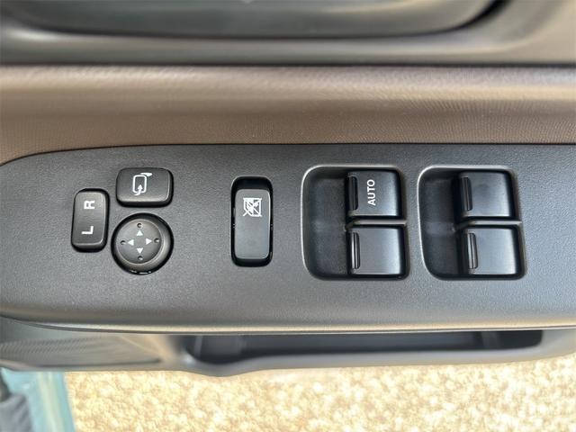 スペーシア ハイブリッドＸ　両側電動スライドドア　クリアランスソナー　衝突被害軽減システム　オートライト　ＬＥＤヘッドランプ　スマートキー　アイドリングストップ　電動格納ミラー　シートヒーター　ベンチシート　ＣＶＴ（13枚目）