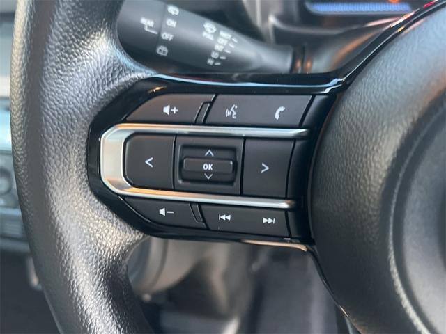 スペーシア ハイブリッドＧ　クリアランスソナー　衝突被害軽減システム　オートライト　ＬＥＤヘッドランプ　スマートキー　アイドリングストップ　電動格納ミラー　ベンチシート　ＣＶＴ　盗難防止システム　ＡＢＳ　ＥＳＣ　衝突安全ボディ（13枚目）