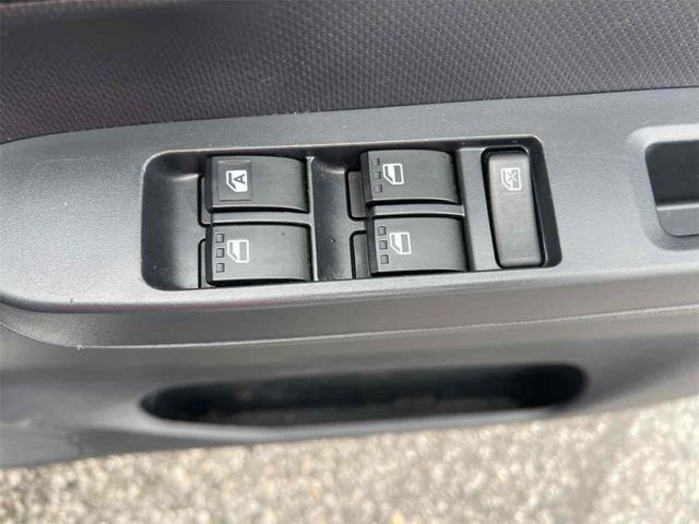 ミライース Ｌ　ＳＡＩＩＩ　クリアランスソナー　衝突被害軽減システム　オートマチックハイビーム　キーレスエントリー　アイドリングストップ　ＣＶＴ　ＡＢＳ　ＥＳＣ　ＣＤ　ミュージックプレイヤー接続可（12枚目）