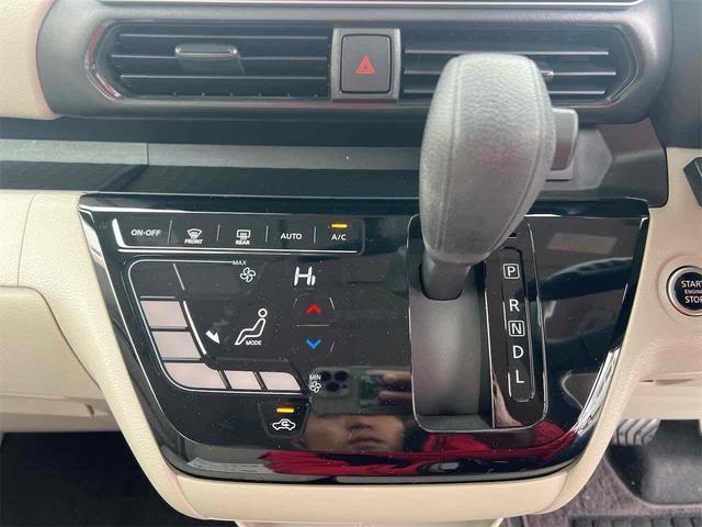 ルークス Ｘ　全周囲カメラ　両側スライド・片側電動　ナビ　ＴＶ　クリアランスソナー　オートライト　スマートキー　アイドリングストップ　電動格納ミラー　ベンチシート　ＣＶＴ　ＣＤ　ＤＶＤ再生（9枚目）