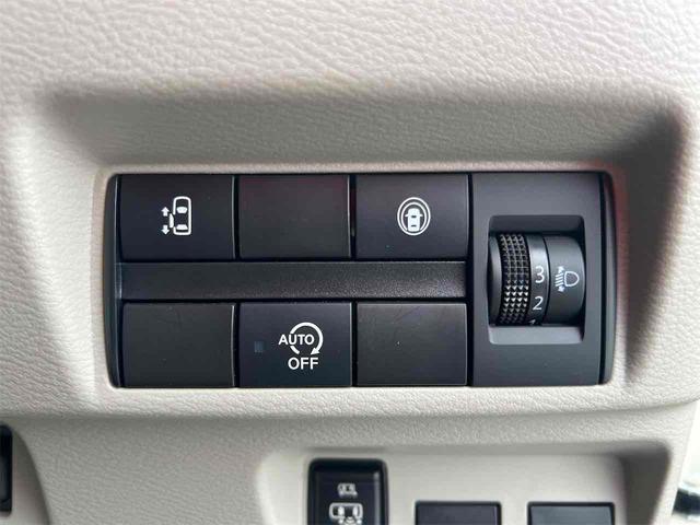 ルークス Ｘ　全周囲カメラ　両側スライド・片側電動　ナビ　ＴＶ　クリアランスソナー　オートライト　スマートキー　アイドリングストップ　電動格納ミラー　ベンチシート　ＣＶＴ　ＣＤ　ＤＶＤ再生（11枚目）