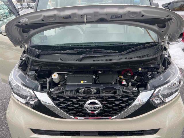 ルークス Ｘ　全周囲カメラ　両側スライド・片側電動　ナビ　ＴＶ　クリアランスソナー　オートライト　スマートキー　アイドリングストップ　電動格納ミラー　ベンチシート　ＣＶＴ　ＣＤ　ＤＶＤ再生（22枚目）