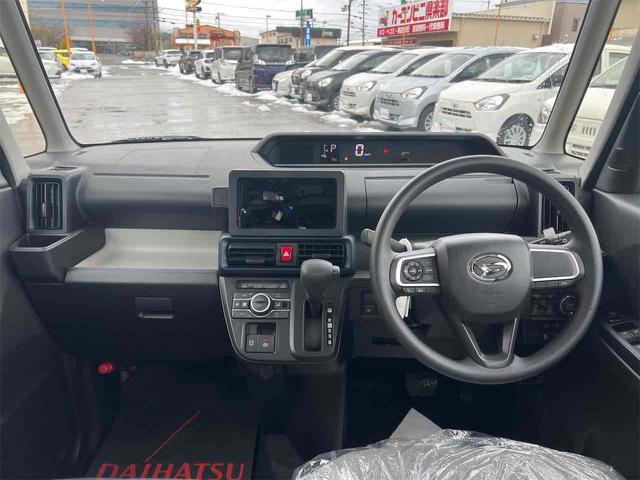 タント Ｘリミテッド　バックカメラ　両側電動スライドドア　クリアランスソナー　衝突被害軽減システム　オートライト　スマートキー　アイドリングストップ　電動格納ミラー　シートヒーター　ＣＶＴ　ＥＳＣ　ＵＳＢ　エアコン（5枚目）