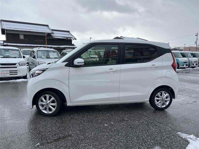 デイズ Ｘ　全周囲カメラ　ナビ　ＴＶ　クリアランスソナー　オートライト　スマートキー　アイドリングストップ　電動格納ミラー　ベンチシート　ＣＶＴ　ＵＳＢ　Ｂｌｕｅｔｏｏｔｈ　アルミホイール　エアコン（21枚目）