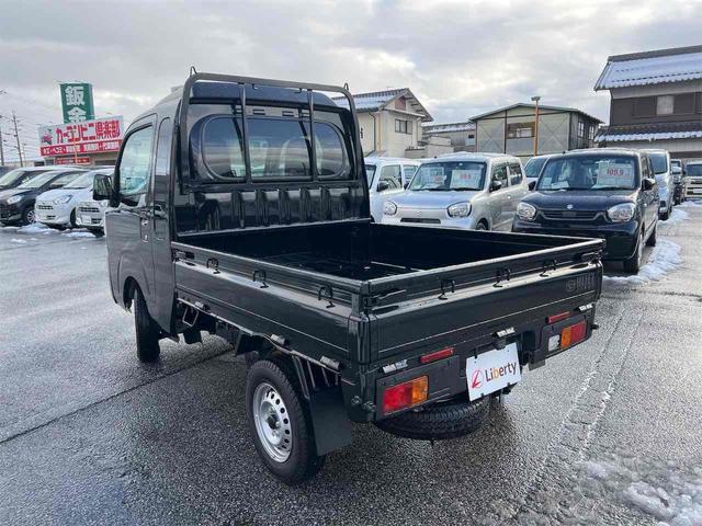 ハイゼットトラック ジャンボスタンダード　ＣＶＴ　衝突被害軽減システム　クリアランスソナー　アイドリングストップ　オートライト　ＡＢＳ　ＥＳＣ　エアコン（10枚目）