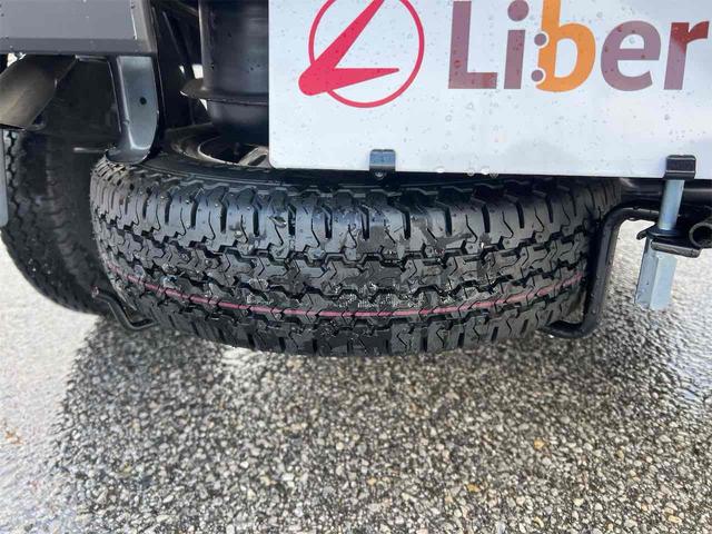 ハイゼットトラック ジャンボスタンダード　ＣＶＴ　衝突被害軽減システム　クリアランスソナー　アイドリングストップ　オートライト　ＡＢＳ　ＥＳＣ　エアコン（19枚目）