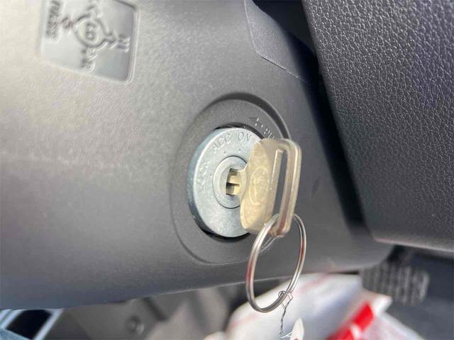 ハイゼットトラック ジャンボスタンダード　ＣＶＴ　衝突被害軽減システム　クリアランスソナー　アイドリングストップ　オートライト　ＡＢＳ　ＥＳＣ　エアコン（24枚目）