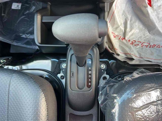 ハイゼットトラック ジャンボスタンダード　ＣＶＴ　衝突被害軽減システム　クリアランスソナー　アイドリングストップ　オートライト　ＡＢＳ　ＥＳＣ　エアコン（26枚目）