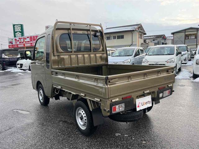 ハイゼットトラック ジャンボエクストラ　４ＷＤ　ＣＶＴ　衝突被害軽減システム　クリアランスソナー　アイドリングストップ　電動格納ミラー　オートライト　ＥＳＣ　エアコン　運転席エアバッグ（10枚目）