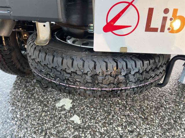 ハイゼットトラック ジャンボエクストラ　４ＷＤ　ＣＶＴ　衝突被害軽減システム　クリアランスソナー　アイドリングストップ　電動格納ミラー　オートライト　ＥＳＣ　エアコン　運転席エアバッグ（19枚目）