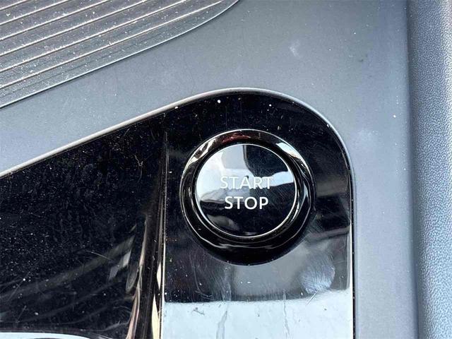 ノート Ｘ　ＥＴＣ　バックカメラ　ナビ　ＴＶ　クリアランスソナー　衝突被害軽減システム　オートマチックハイビーム　オートライト　スマートキー　アイドリングストップ　電動格納ミラー　ＣＶＴ（12枚目）