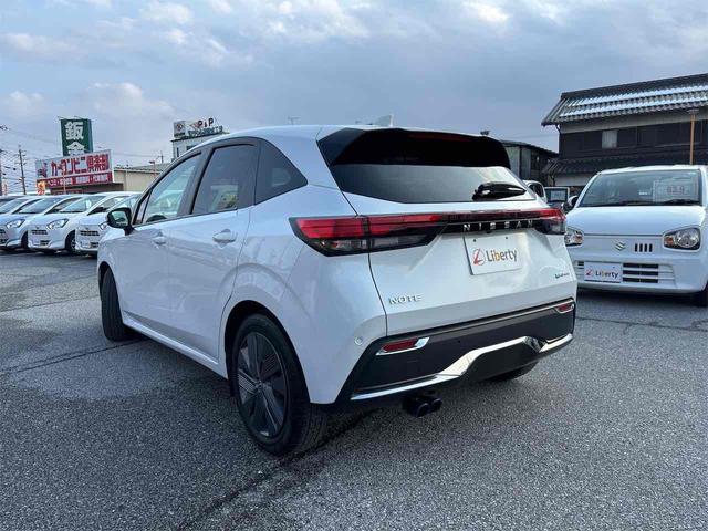 ノート Ｘ　ＥＴＣ　バックカメラ　ナビ　ＴＶ　クリアランスソナー　衝突被害軽減システム　オートマチックハイビーム　オートライト　スマートキー　アイドリングストップ　電動格納ミラー　ＣＶＴ（20枚目）