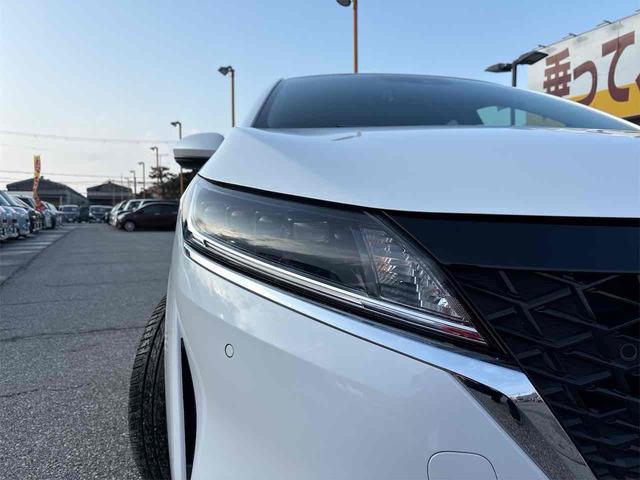 ノート Ｘ　ＥＴＣ　バックカメラ　ナビ　ＴＶ　クリアランスソナー　衝突被害軽減システム　オートマチックハイビーム　オートライト　スマートキー　アイドリングストップ　電動格納ミラー　ＣＶＴ（26枚目）