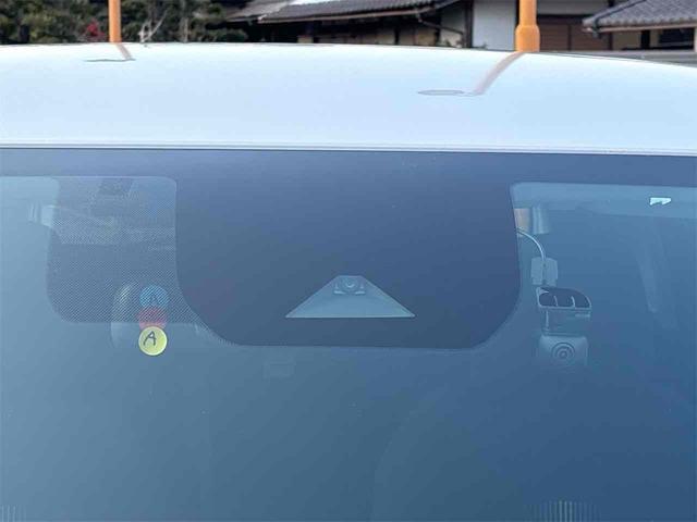 ノート Ｘ　ＥＴＣ　バックカメラ　ナビ　ＴＶ　クリアランスソナー　衝突被害軽減システム　オートマチックハイビーム　オートライト　スマートキー　アイドリングストップ　電動格納ミラー　ＣＶＴ（28枚目）