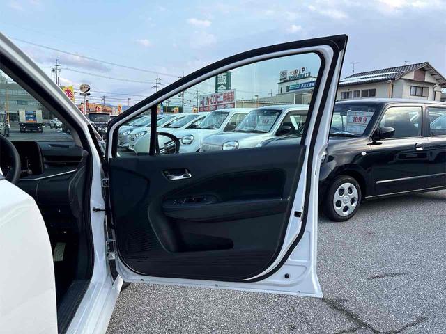 ノート Ｘ　ＥＴＣ　バックカメラ　ナビ　ＴＶ　クリアランスソナー　衝突被害軽減システム　オートマチックハイビーム　オートライト　スマートキー　アイドリングストップ　電動格納ミラー　ＣＶＴ（36枚目）