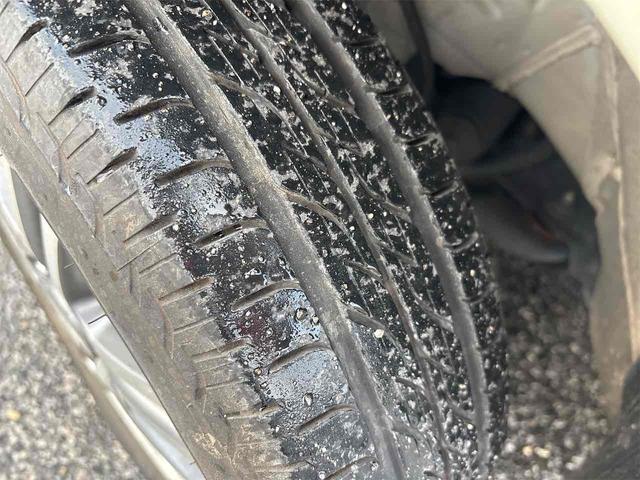 Ｎ－ＢＯＸ Ｇ・Ｌパッケージ　ＥＴＣ　バックカメラ　両側スライド・片側電動　ナビ　ＴＶ　オートライト　スマートキー　アイドリングストップ　電動格納ミラー　ベンチシート　ＣＶＴ　ＥＳＣ　ＣＤ　ＤＶＤ再生　ＵＳＢ　Ｂｌｕｅｔｏｏｔｈ（25枚目）