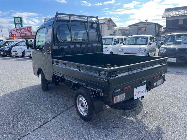 ハイゼットトラック ジャンボエクストラ　４ＷＤ　ＣＶＴ　衝突被害軽減システム　クリアランスソナー　スマートキー　アイドリングストップ　電動格納ミラー　ＡＢＳ　ＥＳＣ　エアコン　パワーステアリング　パワーウィンドウ（10枚目）