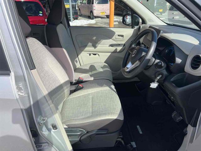 デイズ Ｓ　ＥＴＣ　クリアランスソナー　オートライト　キーレスエントリー　アイドリングストップ　電動格納ミラー　ベンチシート　ＣＶＴ　ＵＳＢ　Ｂｌｕｅｔｏｏｔｈ　エアコン　パワーウィンドウ（42枚目）