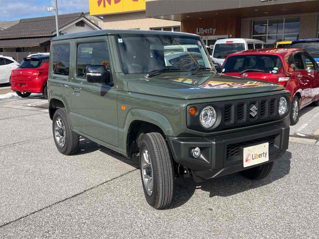 ジムニー ＸＣ　４ＷＤ　クリアランスソナー　レーンアシスト　衝突被害軽減システム　ヘッドライトウォッシャー　スマートキー　アイドリングストップ　電動格納ミラー　シートヒーター　ＡＴ　ＥＳＣ　アルミホイール　エアコン（16枚目）