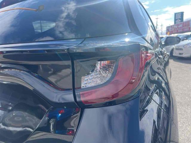 ヤリス Ｘ　バックカメラ　クリアランスソナー　衝突被害軽減システム　オートマチックハイビーム　オートライト　キーレスエントリー　電動格納ミラー　ＣＶＴ　盗難防止システム　衝突安全ボディ　ＡＢＳ　ＥＳＣ　エアコン（29枚目）