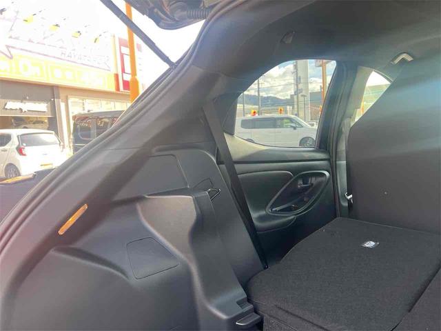 ヤリス Ｘ　バックカメラ　クリアランスソナー　衝突被害軽減システム　オートマチックハイビーム　オートライト　キーレスエントリー　電動格納ミラー　ＣＶＴ　盗難防止システム　衝突安全ボディ　ＡＢＳ　ＥＳＣ　エアコン（33枚目）