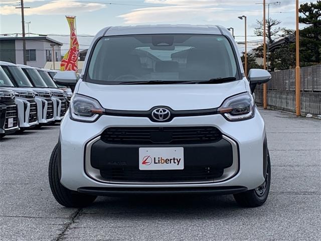 シエンタ ハイブリッドZ 純正ディスプレイオーディオ コネクテッドナビ TV ETC 全周囲カメラ クリアランスソナー オートクルーズコントロール レーンアシスト 衝突被害軽減システム 両側電動スライドドア LEDヘッドランプ(8枚目)