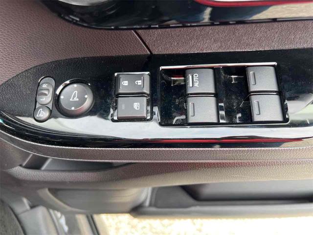 Ｎ－ＢＯＸカスタム Ｌ　純正ナビ　Ｂｌｕｅｔｏｏｔｈ　ＴＶ　バックカメラ　両側スライド・片側電動　クリアランスソナー　オートクルーズコントロール　レーンアシスト　衝突被害軽減システム　ＬＥＤヘッドライト　純正アルミホイール（48枚目）