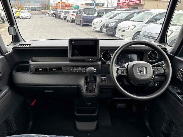 Ｎ－ＢＯＸカスタム ベースグレード　ＨｏｎｄａＳＥＮＳＩＮＧ　片側電動スライドドア　アダプティブクルーズコントロール　ＬＥＤヘッドライト　電動パーキングブレーキ　オートライト　スマートキー　前席シートヒーター　純正アルミホイール（5枚目）