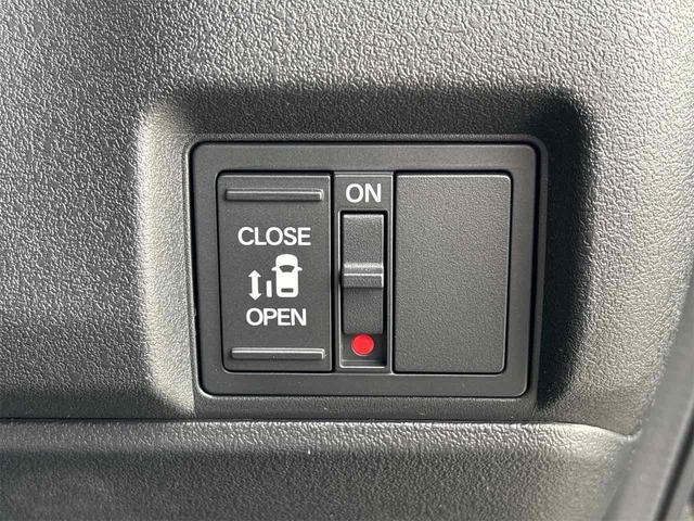 Ｎ－ＢＯＸカスタム ベースグレード　ＨｏｎｄａＳＥＮＳＩＮＧ　片側電動スライドドア　アダプティブクルーズコントロール　ＬＥＤヘッドライト　電動パーキングブレーキ　オートライト　スマートキー　前席シートヒーター　純正アルミホイール（13枚目）