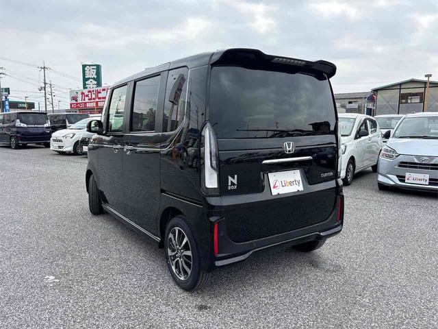 Ｎ－ＢＯＸカスタム ベースグレード　ＨｏｎｄａＳＥＮＳＩＮＧ　片側電動スライドドア　アダプティブクルーズコントロール　ＬＥＤヘッドライト　電動パーキングブレーキ　オートライト　スマートキー　前席シートヒーター　純正アルミホイール（21枚目）