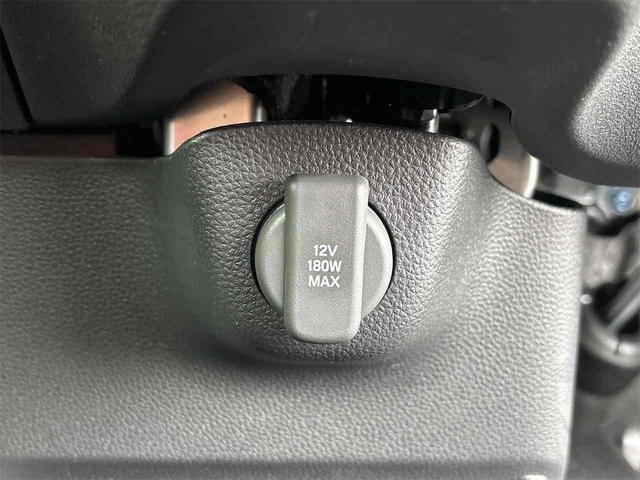 Ｎ－ＢＯＸカスタム ベースグレード　ＨｏｎｄａＳＥＮＳＩＮＧ　片側電動スライドドア　アダプティブクルーズコントロール　ＬＥＤヘッドライト　電動パーキングブレーキ　オートライト　スマートキー　前席シートヒーター　純正アルミホイール（41枚目）