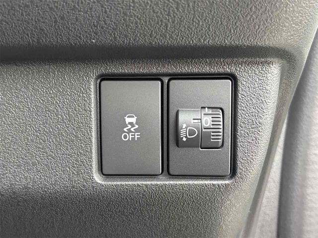 Ｎ－ＢＯＸカスタム ベースグレード　バックカメラ　両側スライド・片側電動　クリアランスソナー　オートクルーズコントロール　オートライト　スマートキー　アイドリングストップ　電動格納ミラー　シートヒーター　ベンチシート　ＣＶＴ　ＥＳＣ（17枚目）