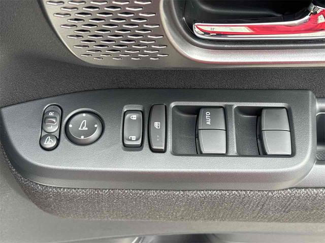 Ｎ－ＢＯＸカスタム ベースグレード　バックカメラ　両側スライド・片側電動　クリアランスソナー　オートクルーズコントロール　オートライト　スマートキー　アイドリングストップ　電動格納ミラー　シートヒーター　ベンチシート　ＣＶＴ　ＥＳＣ（18枚目）