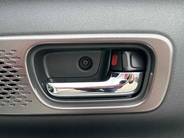 Ｎ－ＢＯＸカスタム ベースグレード　バックカメラ　両側スライド・片側電動　クリアランスソナー　オートクルーズコントロール　オートライト　スマートキー　アイドリングストップ　電動格納ミラー　シートヒーター　ベンチシート　ＣＶＴ　ＥＳＣ（43枚目）