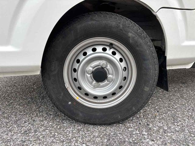ＮＴ１００クリッパートラック ＤＸ　ＭＴ　オートライト　ＥＳＣ　エアコン　運転席エアバッグ　助手席エアバッグ（12枚目）